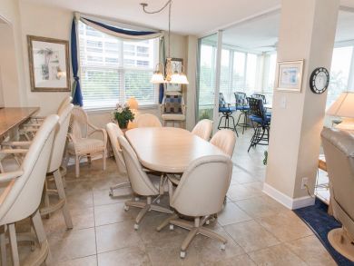 This 2 bedroom has GULF Views Best Beach Community on Siesta
